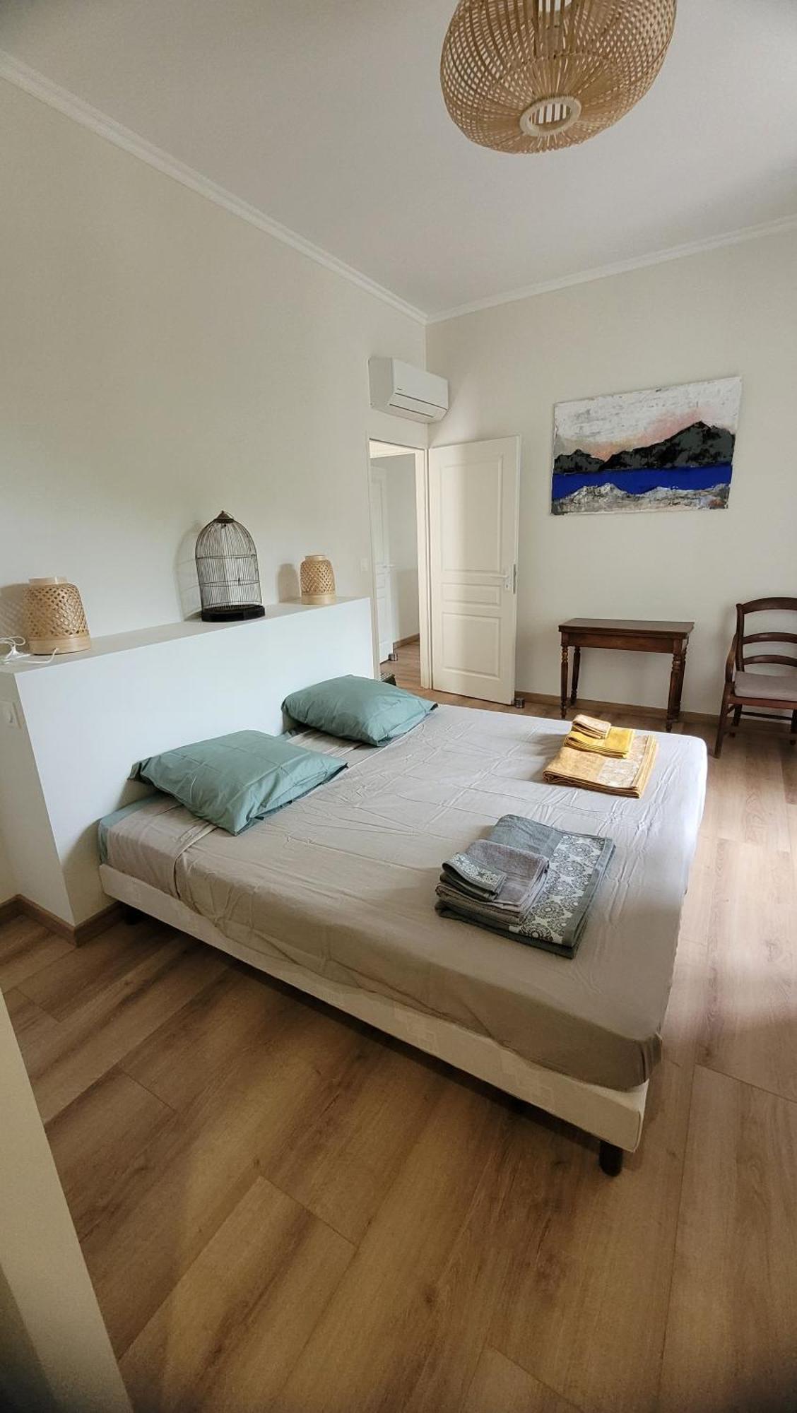 La Pinede, Logement Privatif Au Chateau Aumes Bagian luar foto