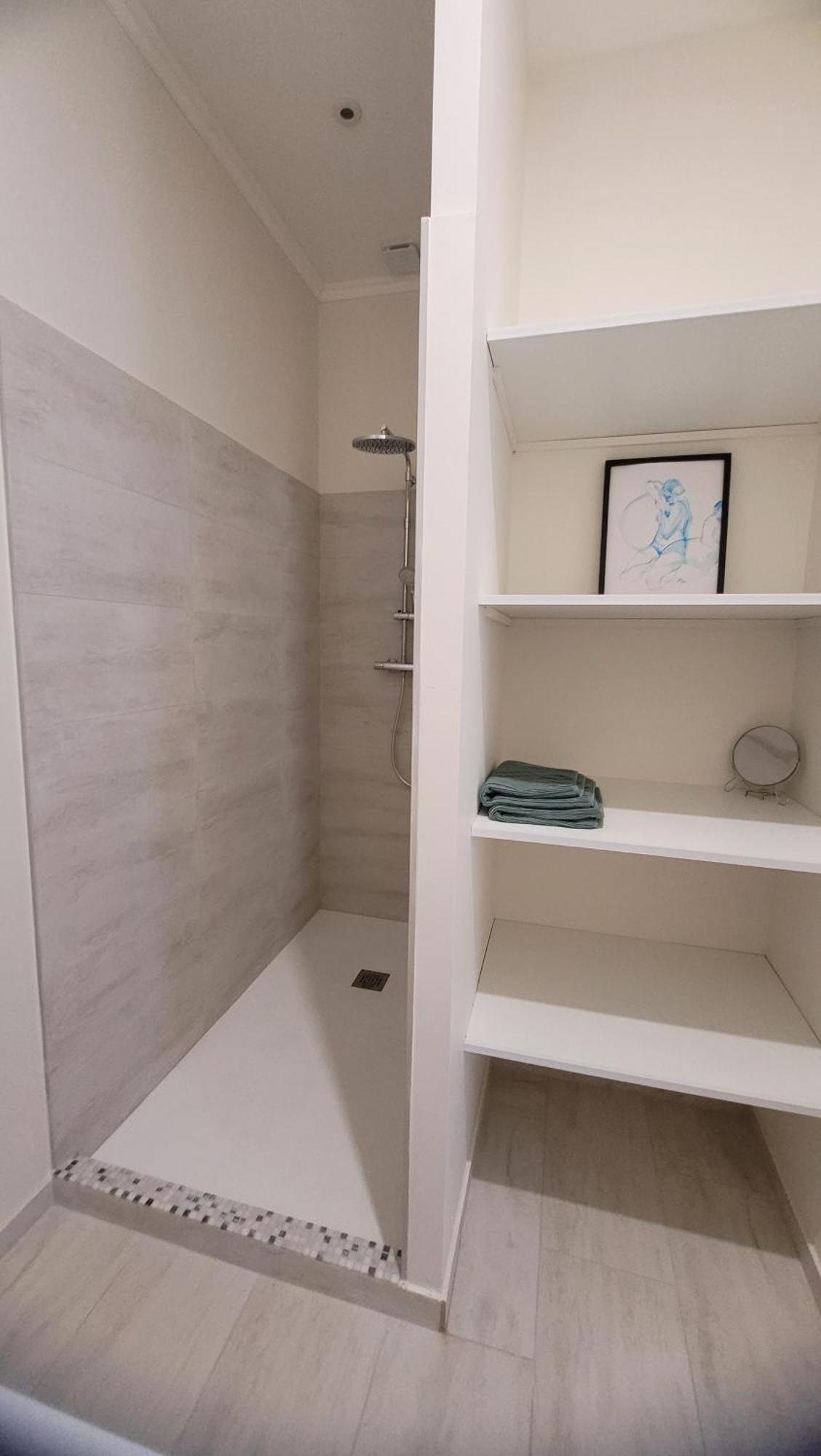 La Pinede, Logement Privatif Au Chateau Aumes Bagian luar foto