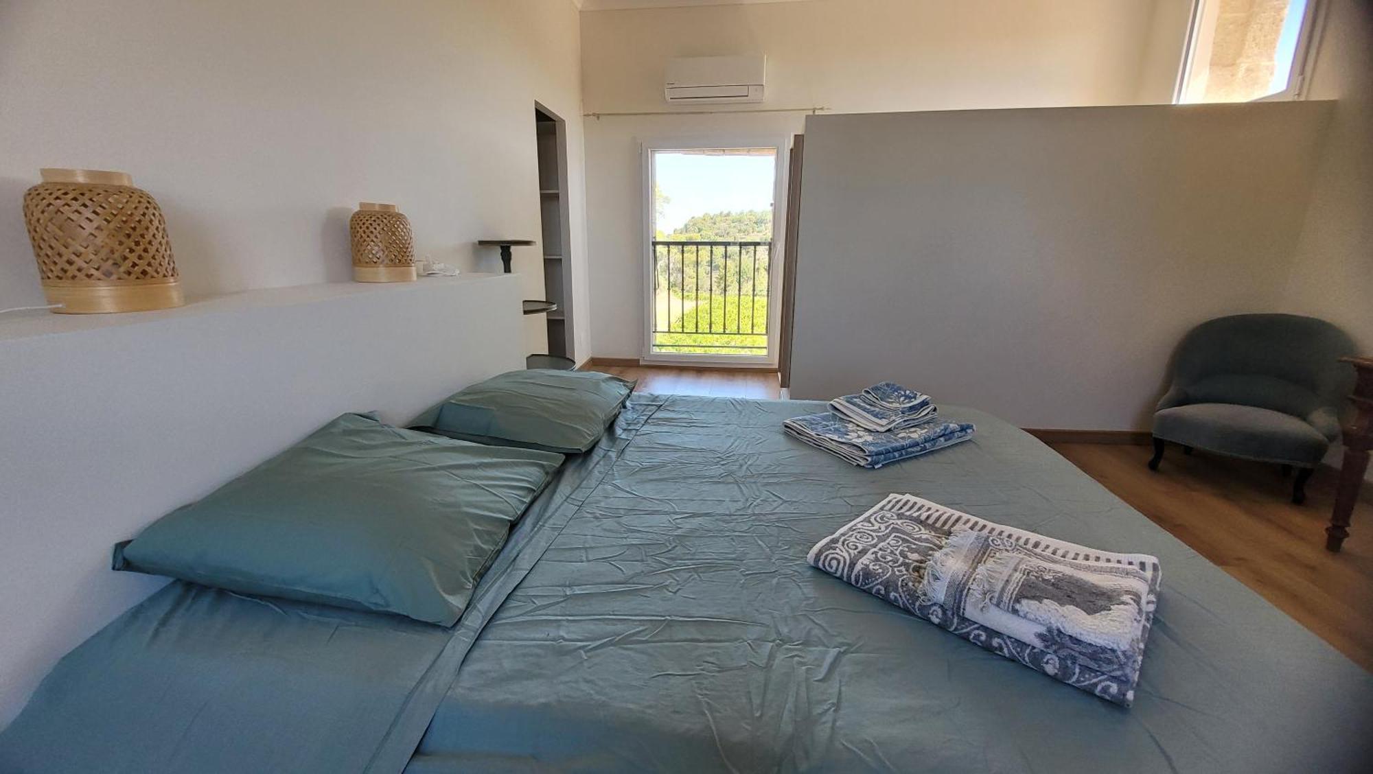 La Pinede, Logement Privatif Au Chateau Aumes Bagian luar foto